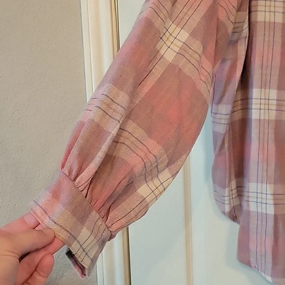 Lightweight pink flannel - Picture 2 of 4